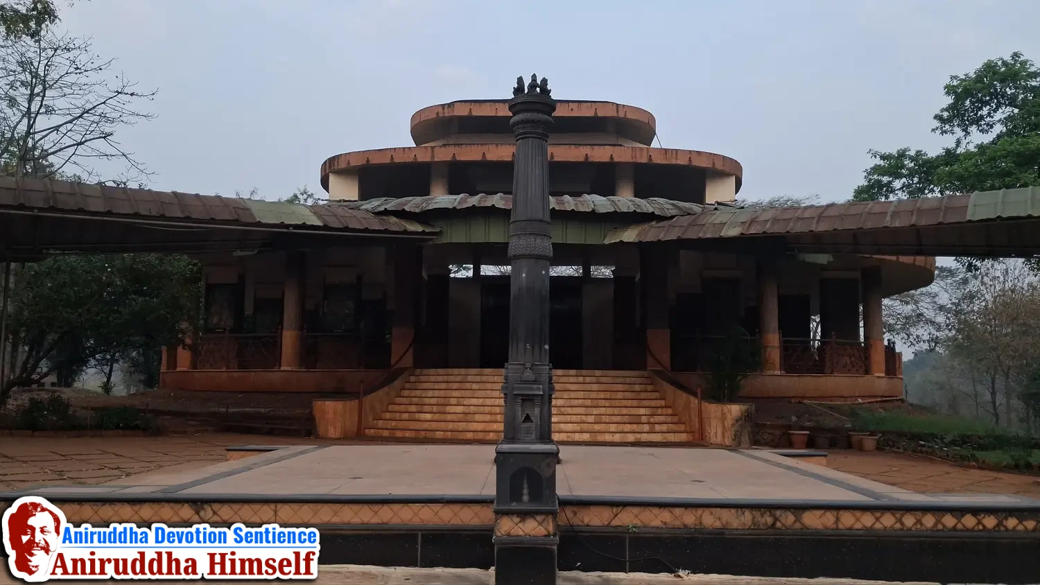 Garud stambha