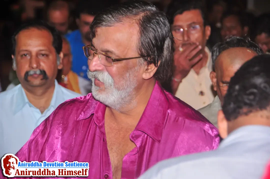 Sadguru Aniruddha Bapu's arrival at Shree Harigurugram