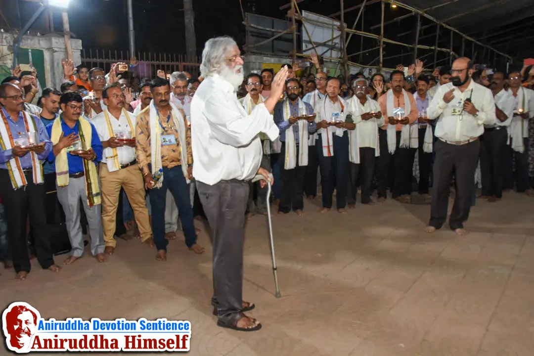 Sadguru Aniruddha Bapu's arrival at Shree Harigurugram