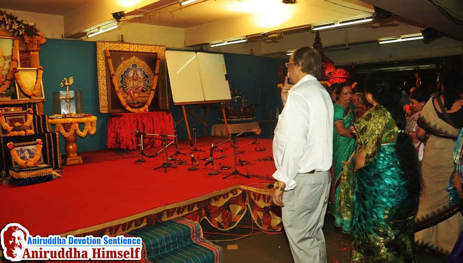 Sadguru Aniruddha Bapu's arrival at Shree Harigurugram