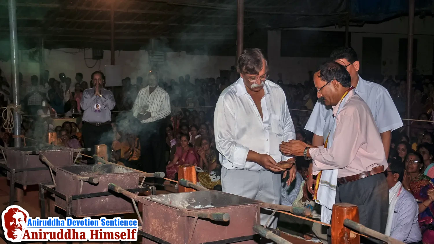 Sadguru Shree Aniruddha Bapu offering Udd at Shree Harigurugram