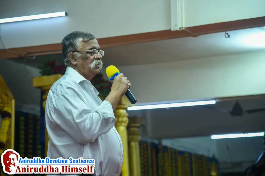 Sadguru Shree Aniruddha Bapu delivering discourse on Thursdays at Shreeharigurugram.