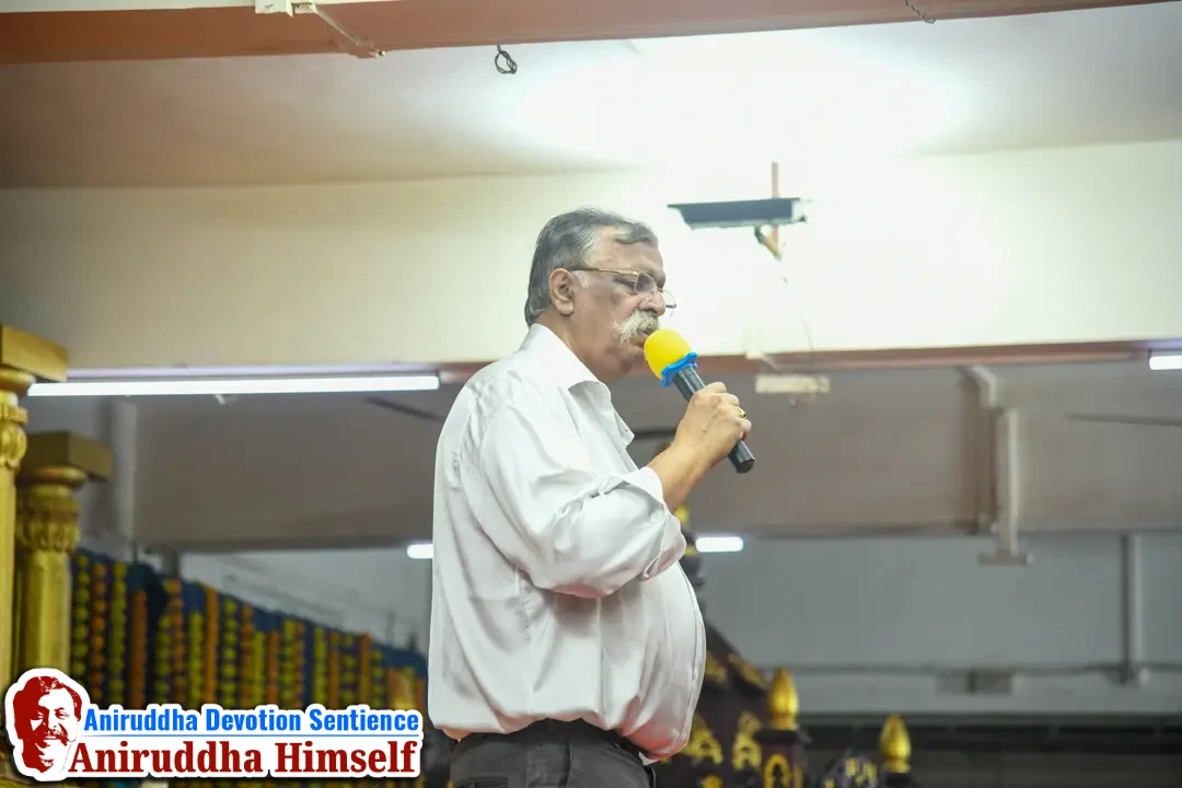 Sadguru Shree Aniruddha Bapu delivering discourse on Thursdays at Shreeharigurugram.