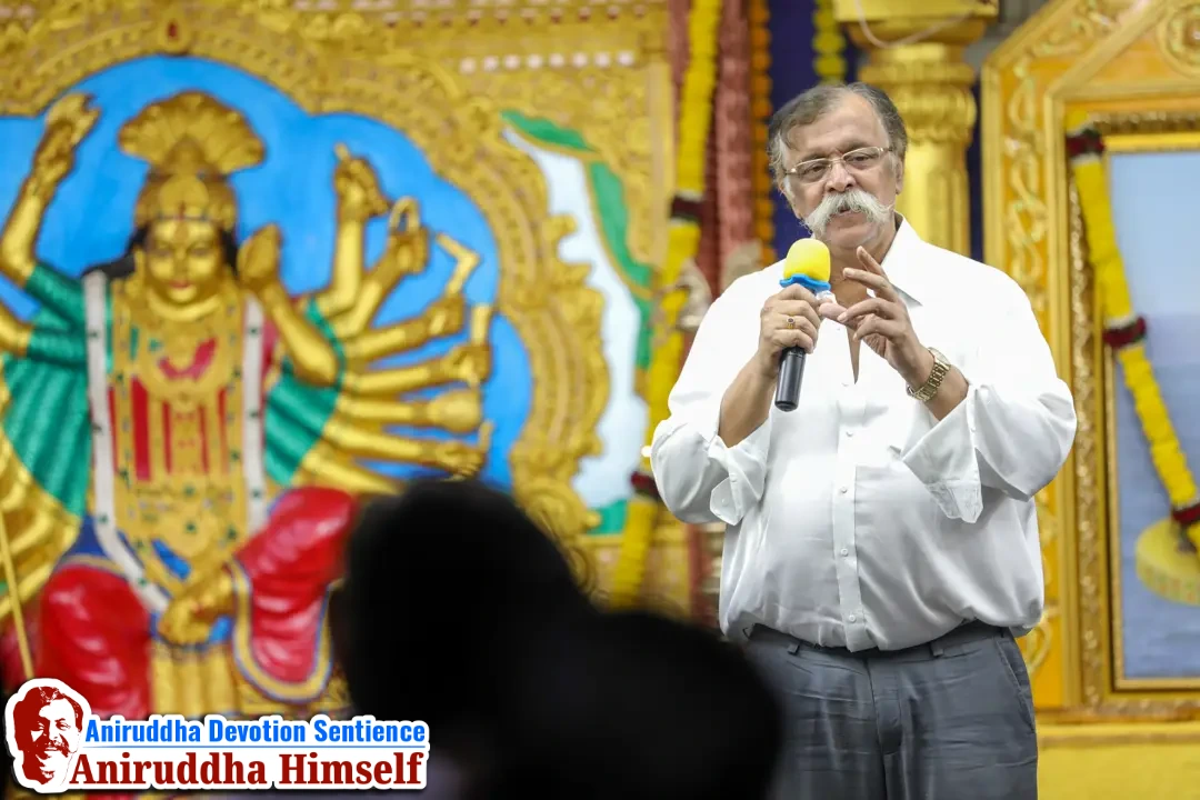 Sadguru Shree Aniruddha Bapu delivering discourse on Thursdays at Shreeharigurugram.
