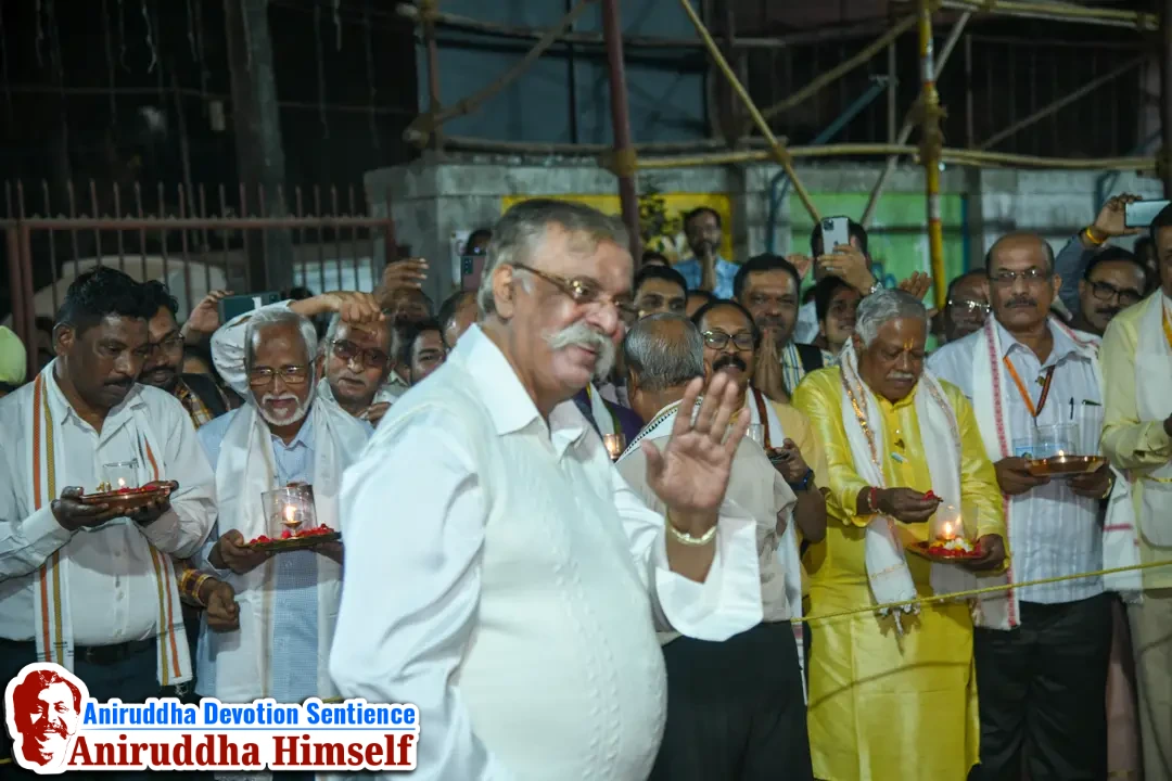 Aniruddha Bapu's darshan at Shree Harigurugram