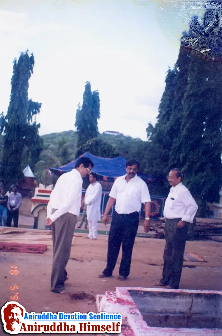 Sadguru Shree Aniruddha Bapu at Shree Kshetra Mangeshi and Shantadurga Goa Rasyatra in the year 1999