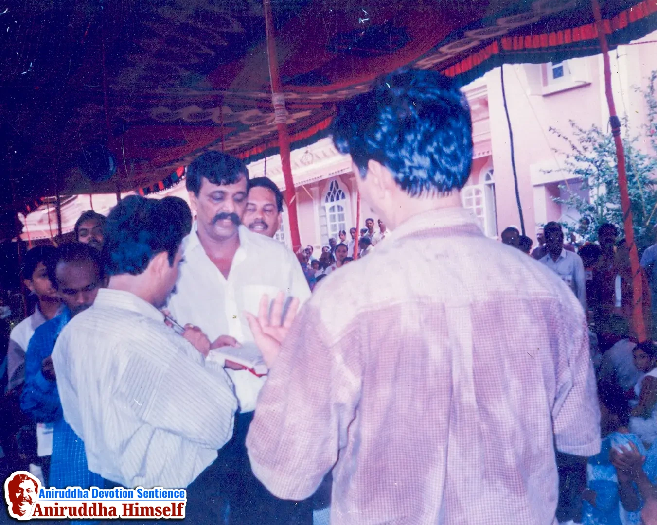 Sadguru Shree Aniruddha Bapu at Shree Kshetra Mangeshi and Shantadurga Goa Rasyatra in the year 1999