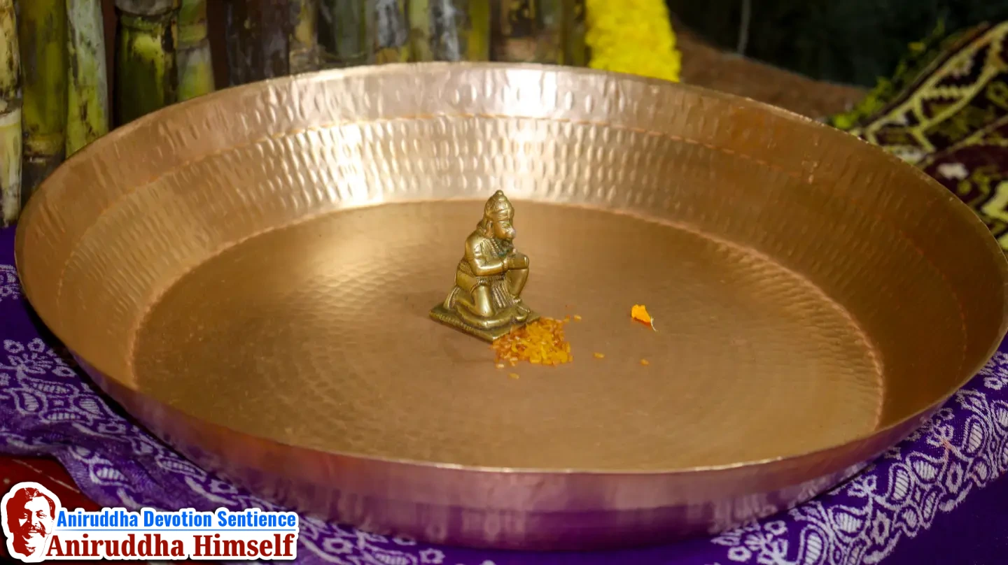 Every year, on Saturdays, in the month of Shravan, Ashwattha Maruti Pujan is performed at Gurukul, Juinagar.