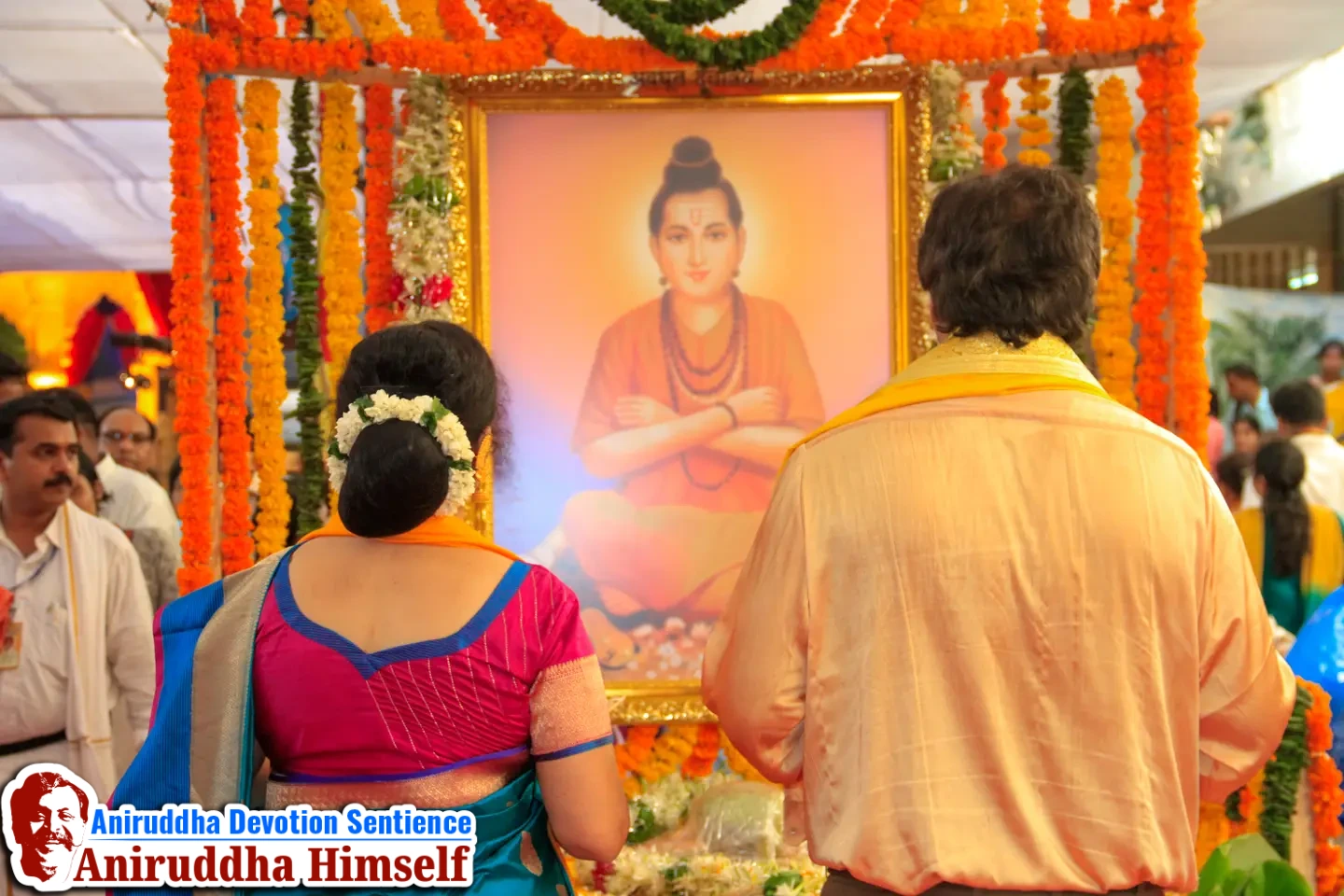 During the Shreeshwasam Utsav held in 2015, Sadguru Shree Aniruddha unveiled the twenty-five divinely arranged pictures with offerings of tender coconut (shahale), wheat, and flower garlands in the Parikrama Kaksha at Shree Harigurugram