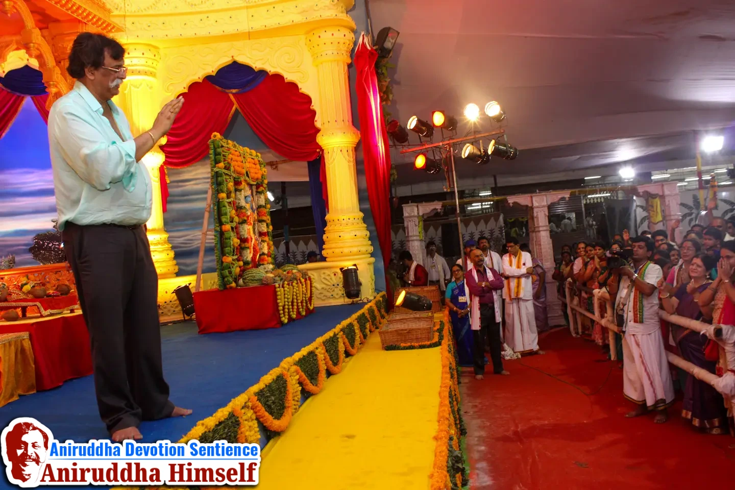 Sadguru Shree Aniruddha Bapu on main stage during the Shree Shwasam Utsav held at Shree Harigurugram in 2015