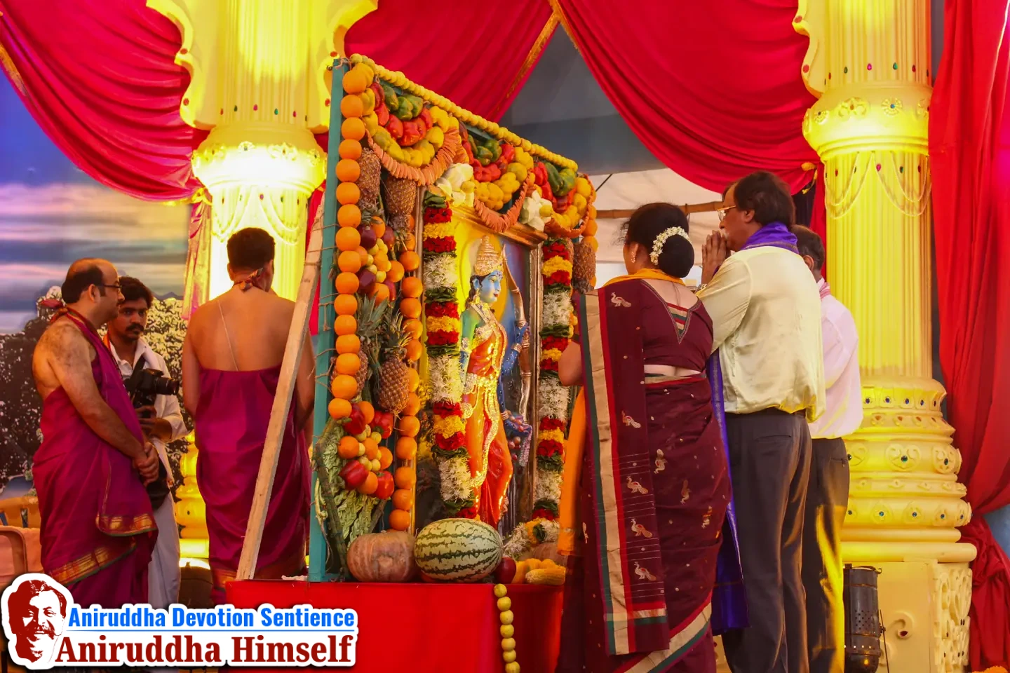 Sadguru Shree Aniruddha Bapu on main stage during the Shree Shwasam Utsav held at Shree Harigurugram in 2015