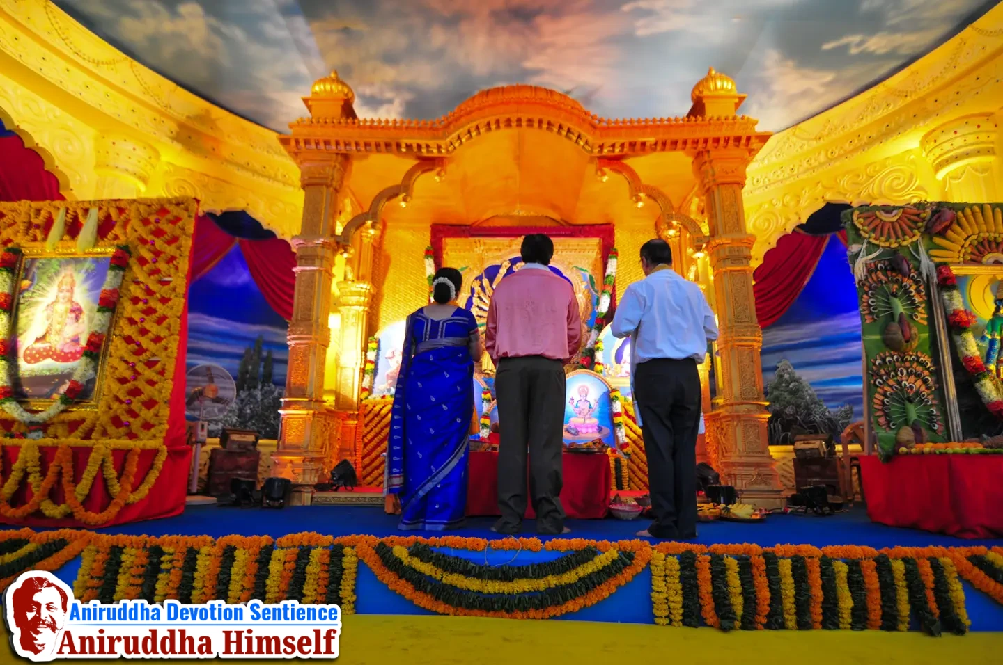 Sadguru Shree Aniruddha Bapu on main stage during the Shree Shwasam Utsav held at Shree Harigurugram in 2015