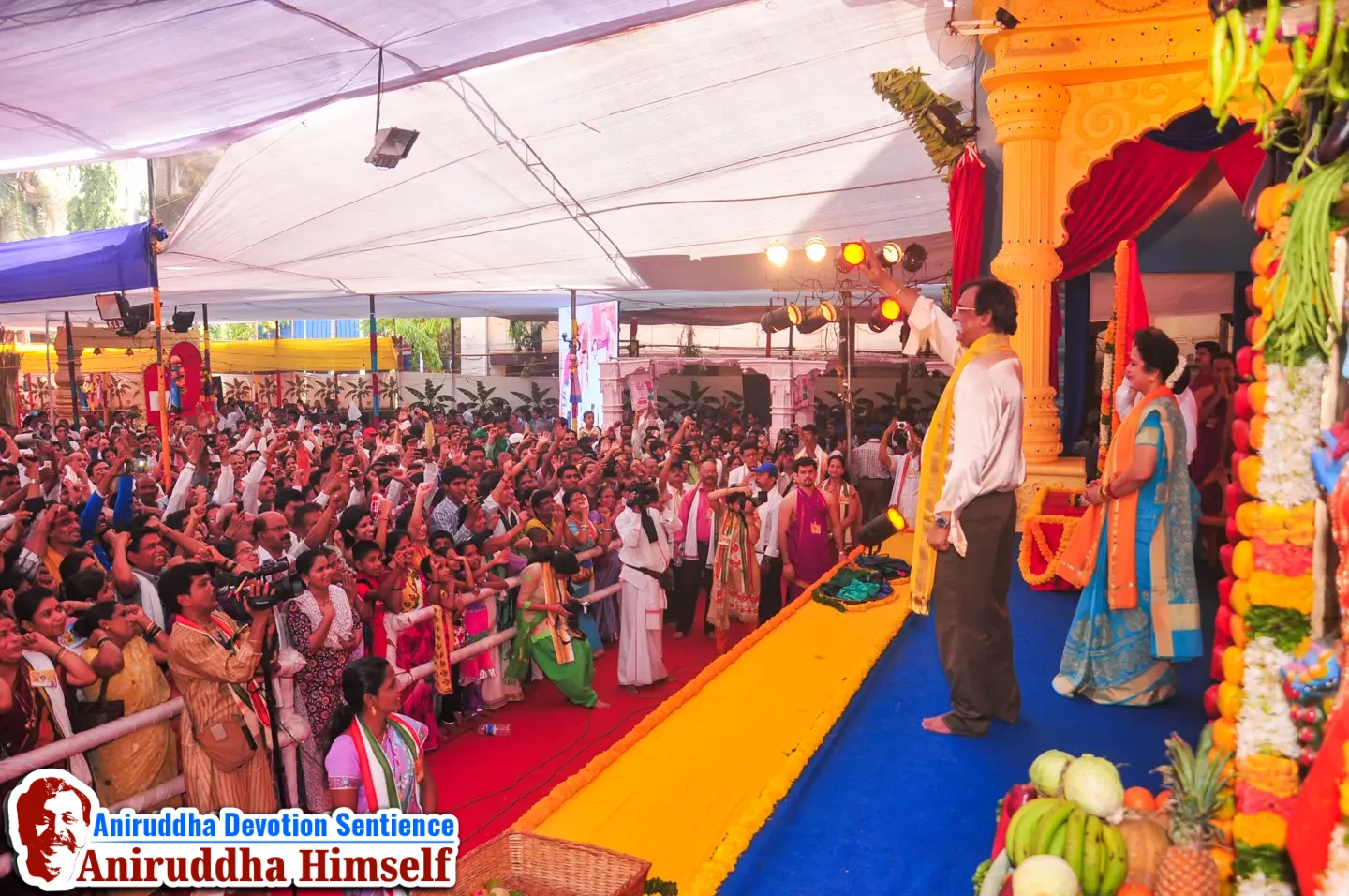 Sadguru Shree Aniruddha Bapu on main stage during the Shree Shwasam Utsav held at Shree Harigurugram in 2015
