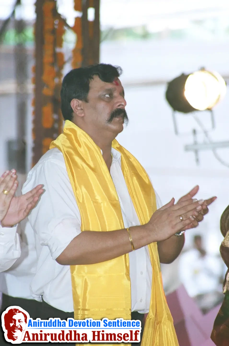 Sadguru Shree Aniruddha Bapu at Shree Tripada Gayatri Mahotsav held in 2004 at Andheri Sports Complex