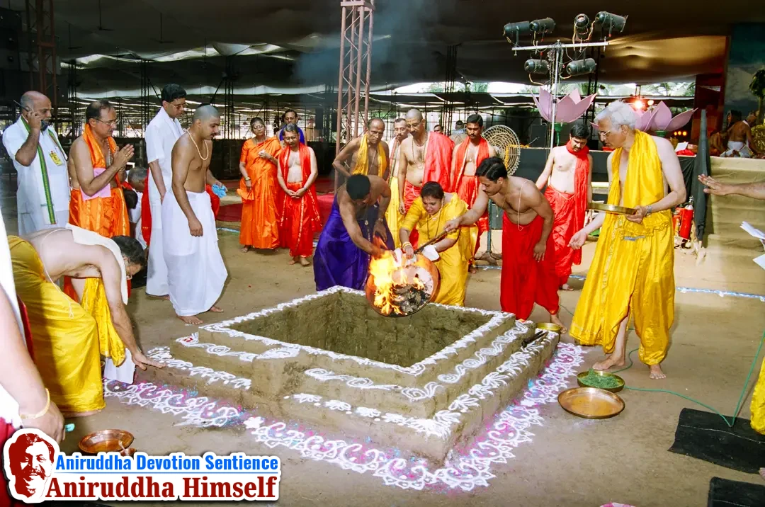 Shree Gayatri Purashcharan Yaga was performed at the Tripada Gayatri Utsav, where the Tripada Gayatri Mantra' was chanted for all three days in the year 2004