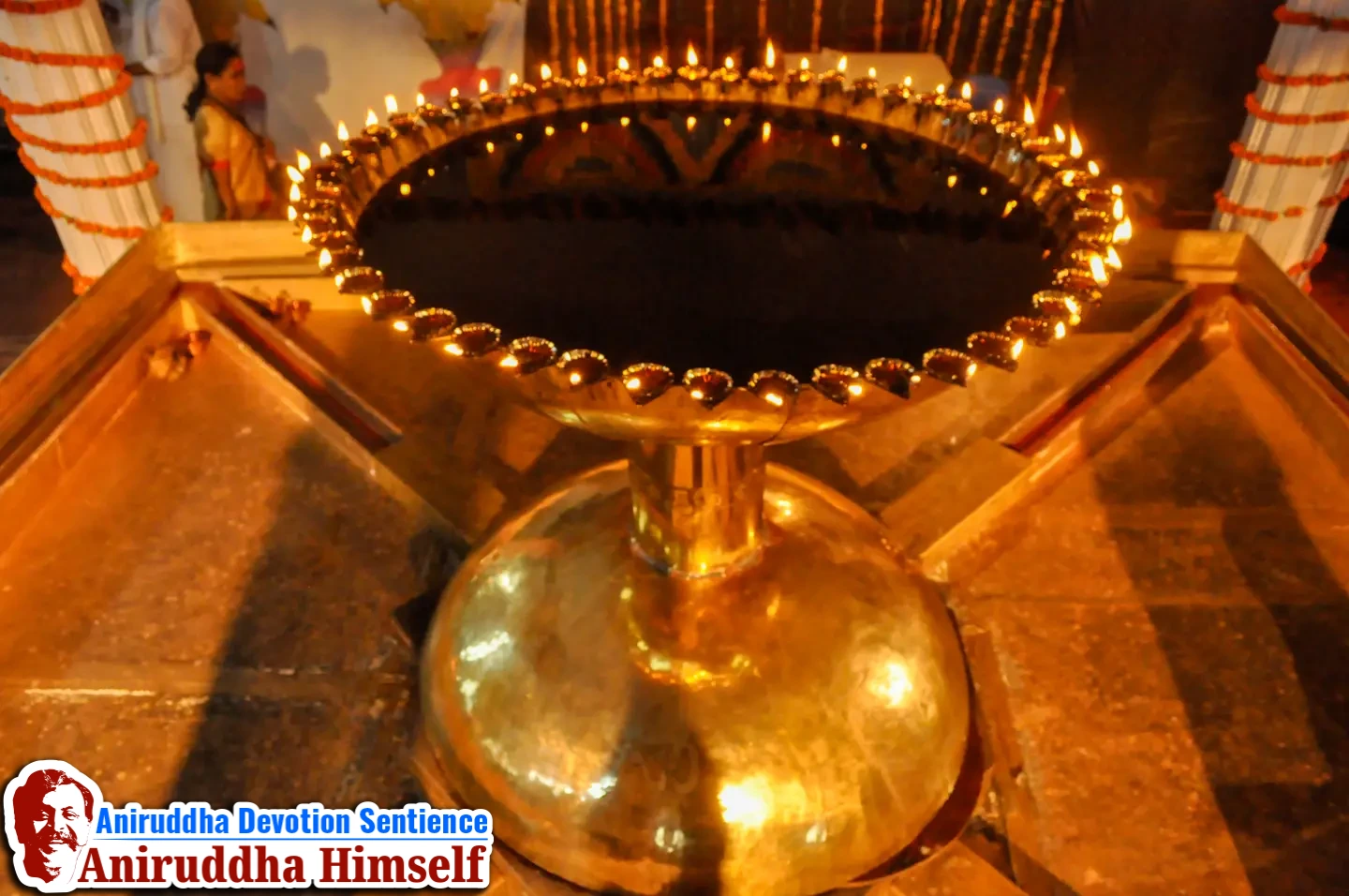 Sadguru Shree Aniruddha Bapu established the Mahalakshmi Deep - Virtue of 52 Shaktipeeths in One Place during Shree Varada Chandika Prasannotsav in the year 2011
