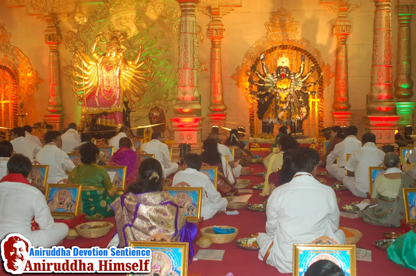 Shraddhavans perform Mahapoojan of the three sublime forms of Mahishasurmardini - Akhil Kameshwari, Kaalniyantri and Arogyabhavani during Shree Varada Chandika Prasannotsav at Shree Harigurugram in 2011.