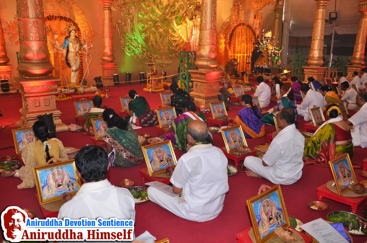 Shraddhavans perform Mahapoojan of the three sublime forms of Mahishasurmardini - Akhil Kameshwari, Kaalniyantri and Arogyabhavani during Shree Varada Chandika Prasannotsav at Shree Harigurugram in 2011.