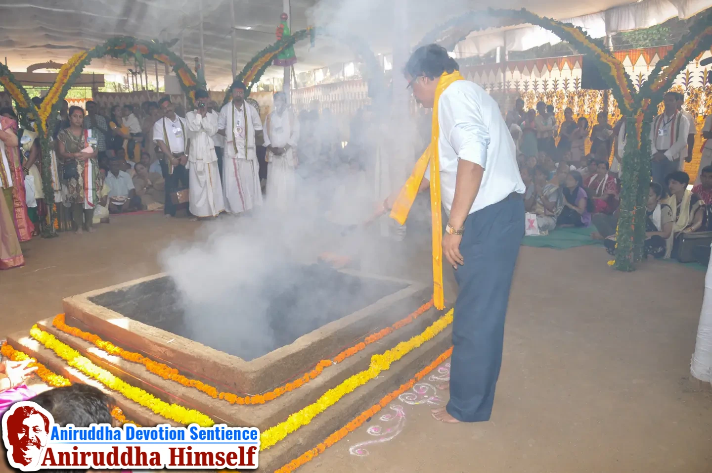 The Shree Durga Varada Hom is a Yagna. The Yagna Samhita was composed by the Great Sage Atri. Shree Durga Varada Hom was conducted as per the Atri Samhita, to the exclusive rendition of the Sanskrit edition of the Shree Matruvatsalyavindanam, in the voice of our Param Poojya Sadguru Shree Aniruddha Bapu himself.