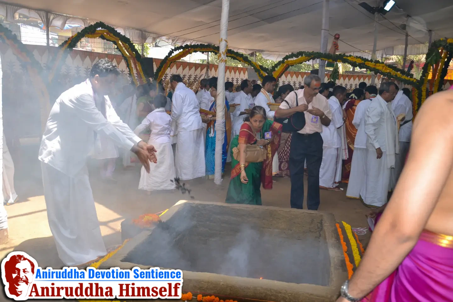 The Shree Durga Varada Hom is a Yagna. The Yagna Samhita was composed by the Great Sage Atri. Shree Durga Varada Hom was conducted as per the Atri Samhita, to the exclusive rendition of the Sanskrit edition of the Shree Matruvatsalyavindanam, in the voice of our Param Poojya Sadguru Shree Aniruddha Bapu himself.