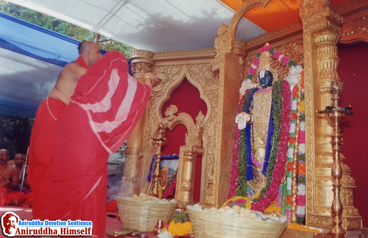 Mahabhog offered to Shree Venkatesh, during Shree Venkatesh Saptakoti Jap held as per the guidance of Sadguru Shree Aniruddha Bapu in the year 2000