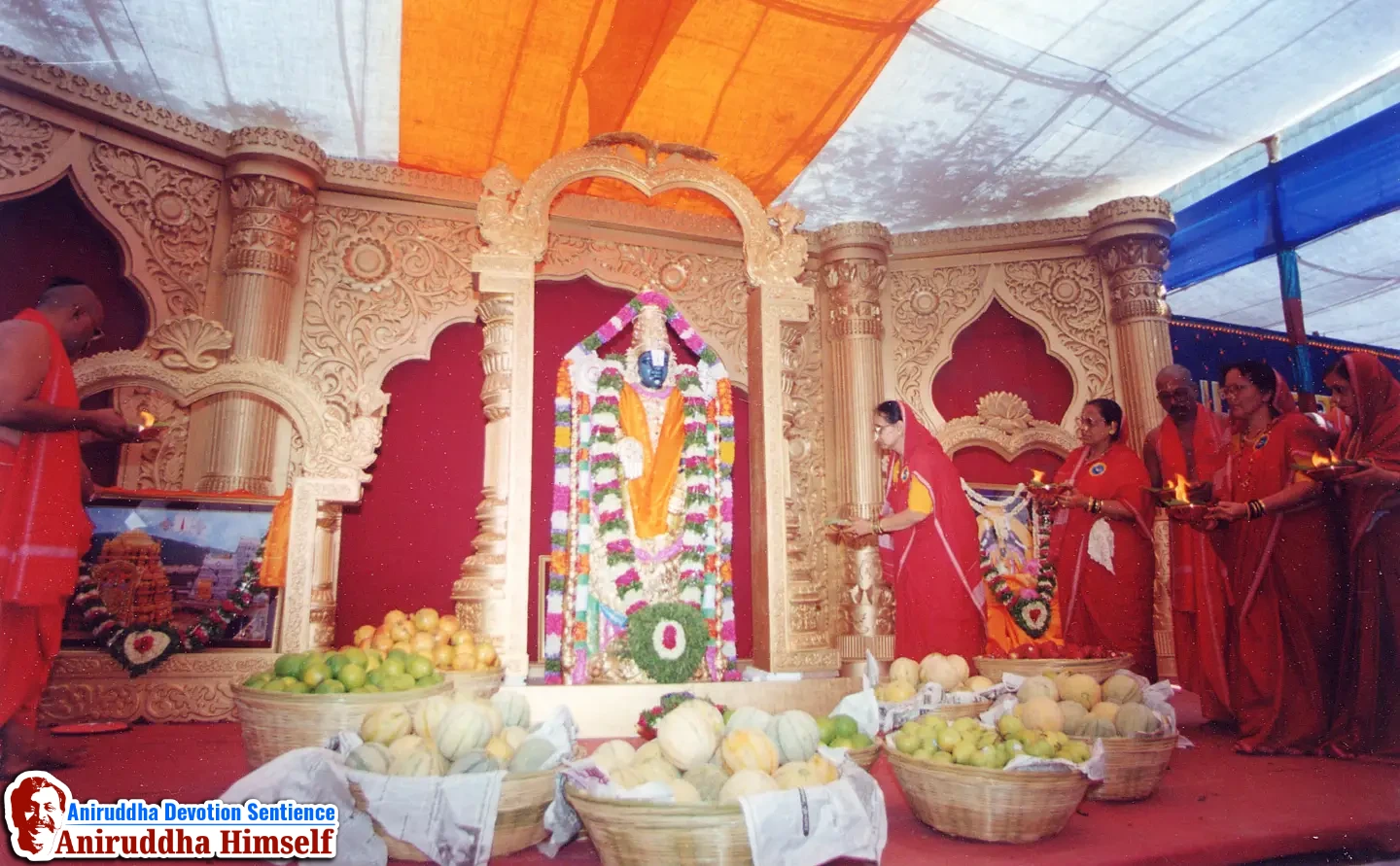 Mahabhog offered to Shree Venkatesh, during Shree Venkatesh Saptakoti Jap held as per the guidance of Sadguru Shree Aniruddha Bapu in the year 2000
