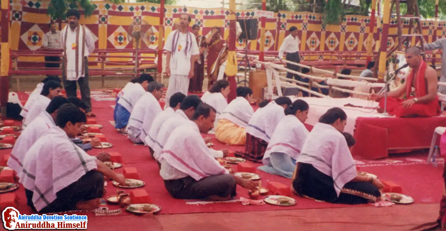 Shree Venkatesh Poojan by Shraddhavans on the auspicious occasion of Shree Venkatesh Saptakoti Jap