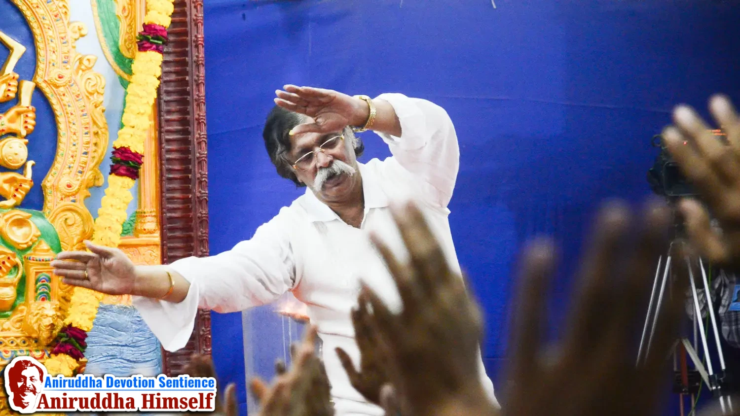 Sadguru Shree Aniruddha Bapu immersed in the Mantragajar of Swayam Bhagwan Trivikram at Shree Harigurugram