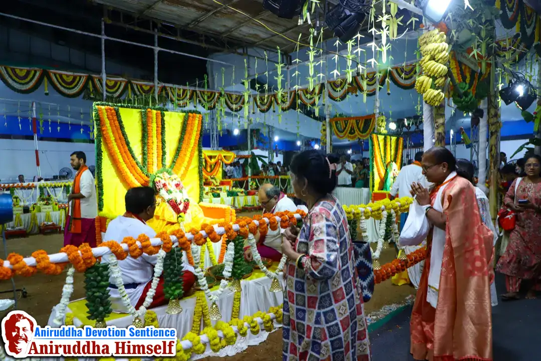 Shraddhavans attending Shree Maghi Ganeshotsav