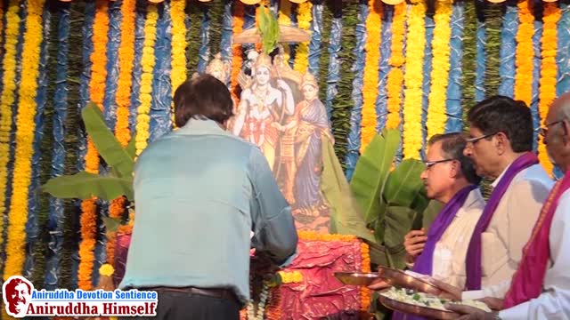 Sadguru Aniruddha Bapu at Ramraksha Pathan during Aniruddha Poornima Utsav - 1