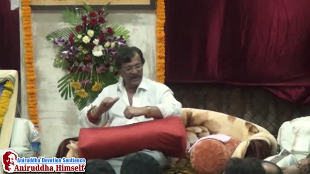 Sadguru Aniruddha Bapu immerese in the Gajars during Aadya Pipa Samadhisthanam Sthapanadin Sohala