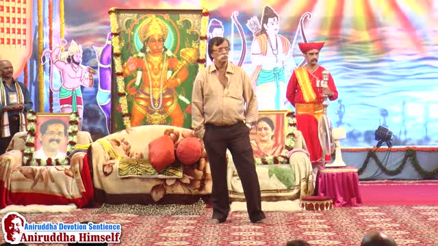 Bapu blessing Shraddhavans at Shree Ramnavmi Utsav 2016